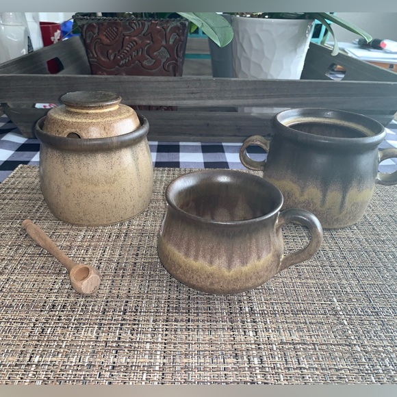 Danby Pottery Set - Picture 1 of 7